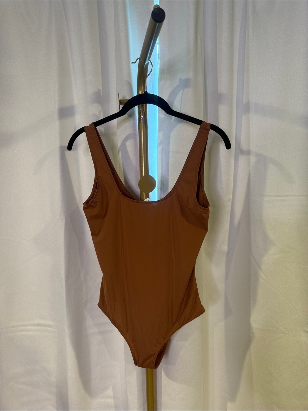 Parade Scoop Neck Bodysuit Chocolate Brown Size M Smoothing Snatching Buttery